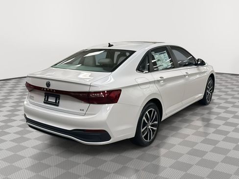 New 2026 Volkswagen Jetta SE image 5
