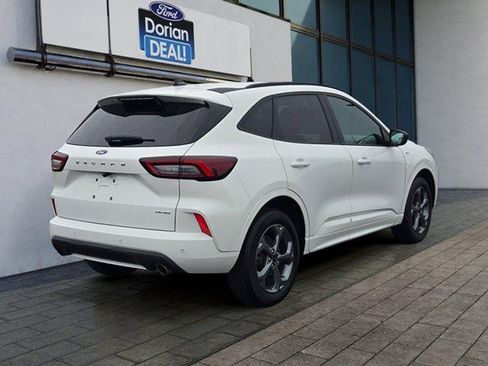 Certified 2023 Ford Escape ST-Line w/ Tech Pack #1 AWD/4WD image 3