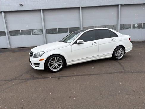Used 2014 Mercedes-Benz C 300 4MATIC Sedan image 19