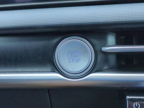 Used 2025 Hyundai Santa Cruz SEL FWD image 26
