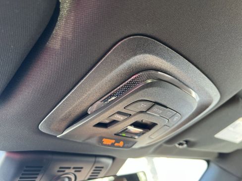 New 2025 Toyota Crown Signia image 28