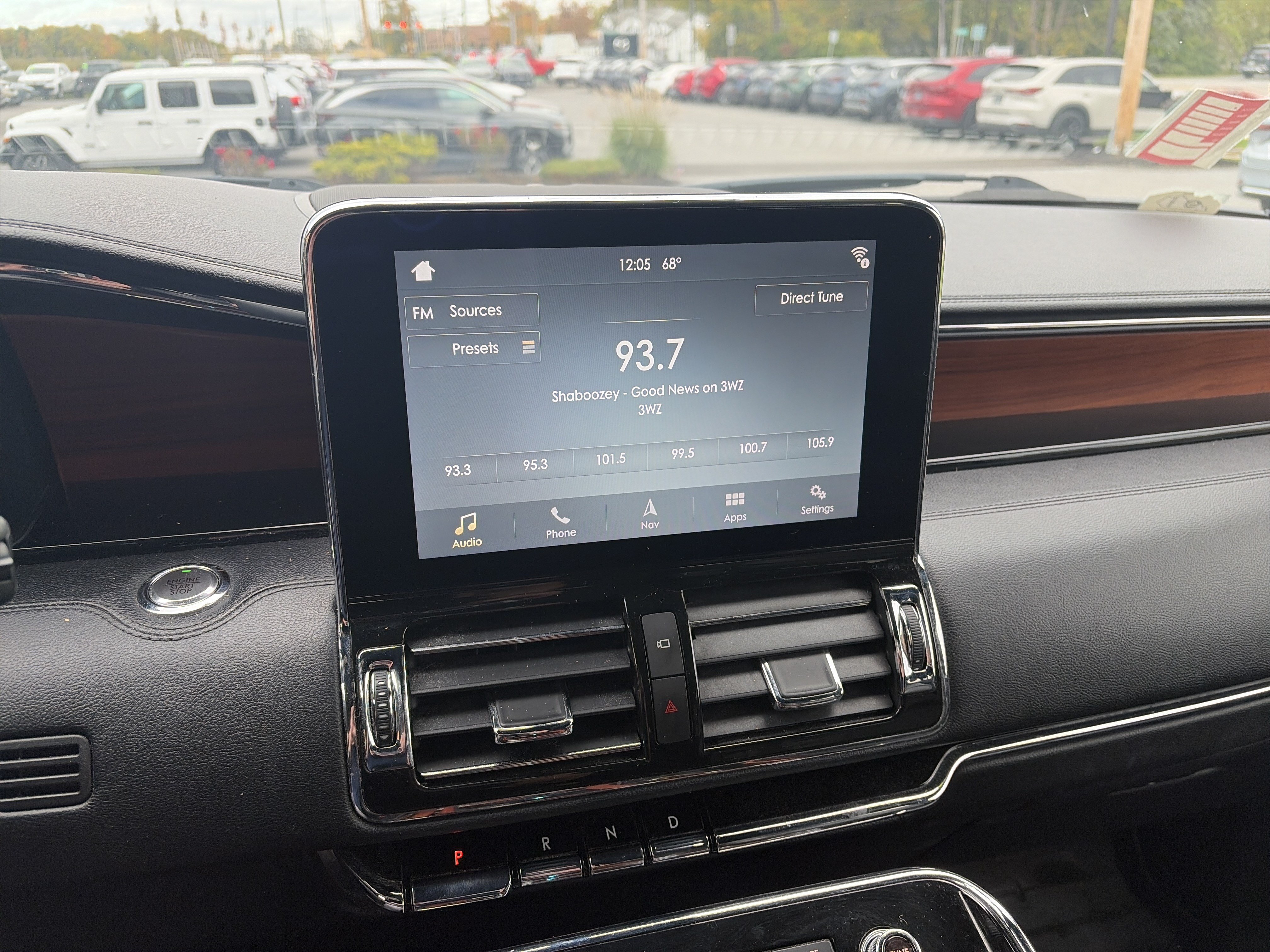 Used 2018 Lincoln Navigator Select AWD/4WD image 26