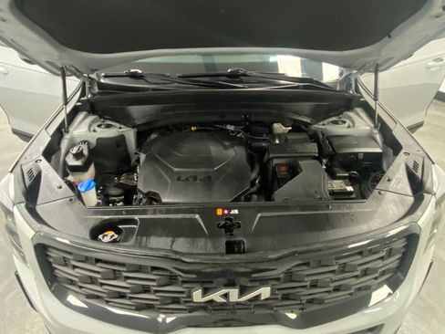 Used 2022 Kia Telluride SX w/ SX Prestige Package image 42