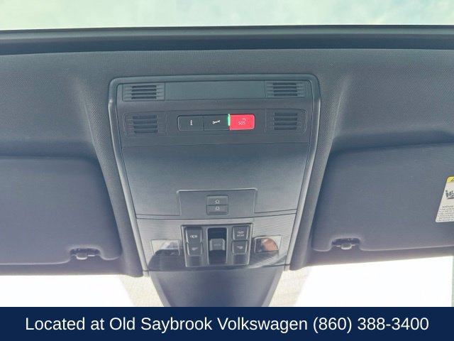 Used 2022 Volkswagen Tiguan SEL R-Line AWD/4WD image 18