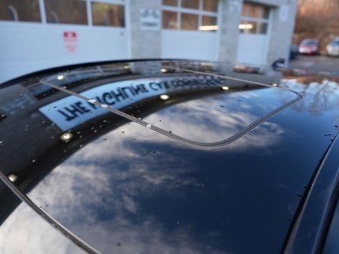 Used 2023 INFINITI QX55 Luxe w/ Cargo Package image 10