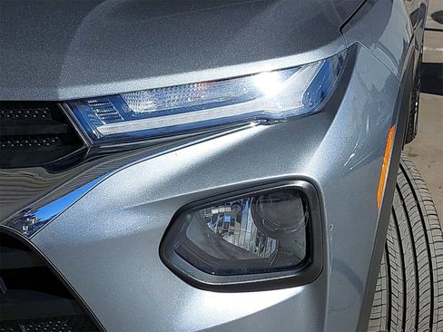 Used 2021 Chevrolet TrailBlazer LS image 30