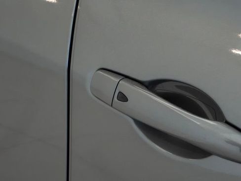 Used 2023 Nissan Kicks SV w/ Exterior Package FWD image 8