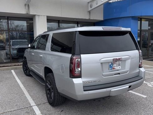 Used 2017 GMC Yukon XL SLT w/ Open Road Package image 5