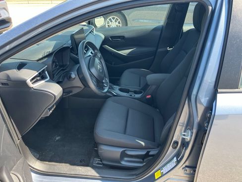 Used 2024 Toyota Corolla LE FWD image 7