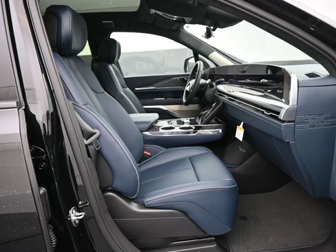 New 2025 Cadillac Escalade IQ Luxury 2 image 13