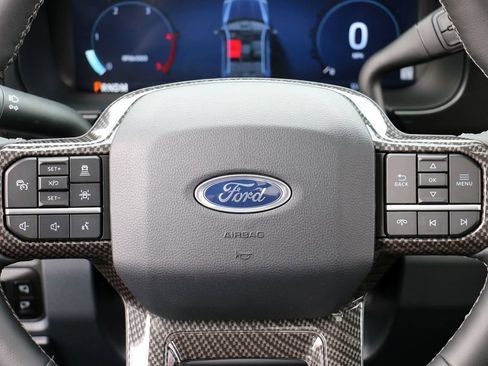 New 2026 Ford F250 Lariat w/ Black Appearance Package AWD/4WD image 38