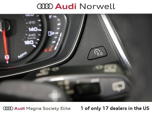 Used 2023 Audi Q5 2.0T Premium w/ Convenience Package AWD/4WD image 30