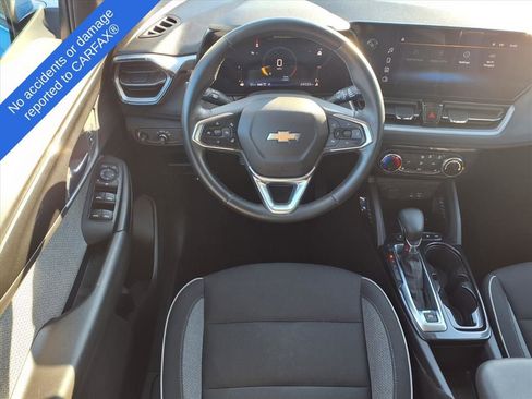 Used 2024 Chevrolet TrailBlazer LT w/ LT Cold Weather Package image 14