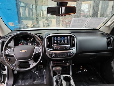 Used 2021 Chevrolet Colorado LT image 18