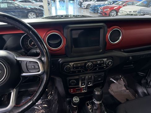 Used 2021 Jeep Wrangler Rubicon w/ Steel Bumper Group AWD/4WD image 19
