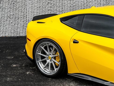 Used 2014 Ferrari F12 Berlinetta RWD image 29
