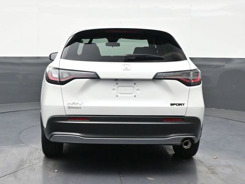 Used 2025 Honda HR-V Sport image 4