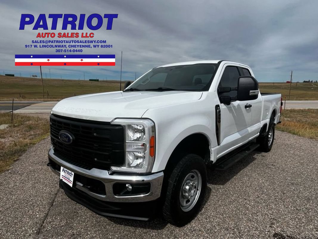 Used 2023 Ford F250 XL w/ 360-Degree Camera Package AWD/4WD image 1