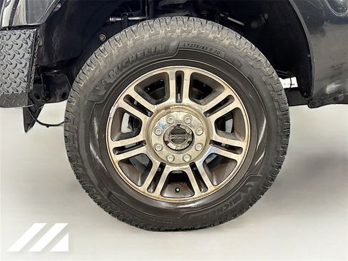 Used 2015 Ford F350 Platinum image 31