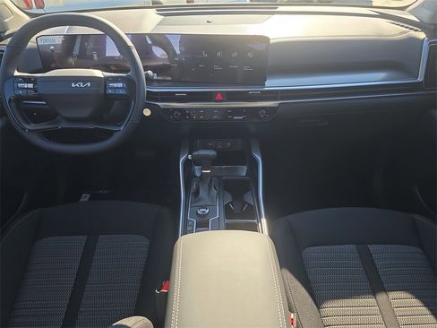 New 2026 Kia Sorento LX image 14