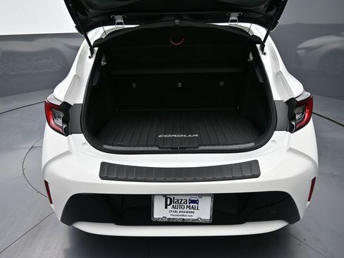 New 2025 Toyota Corolla SE image 21