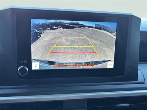 Used 2024 Toyota Tacoma SR image 25