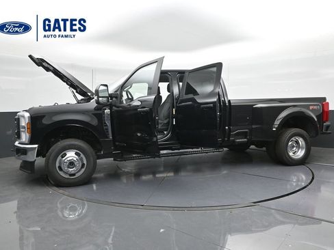 Used 2025 Ford F350 XL w/ XL Driver Assist Package image 47