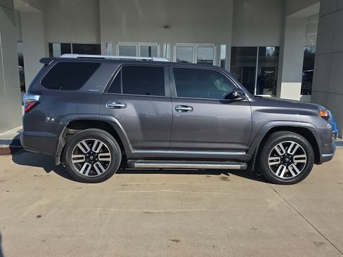 Used 2017 Toyota 4Runner Limited image 1