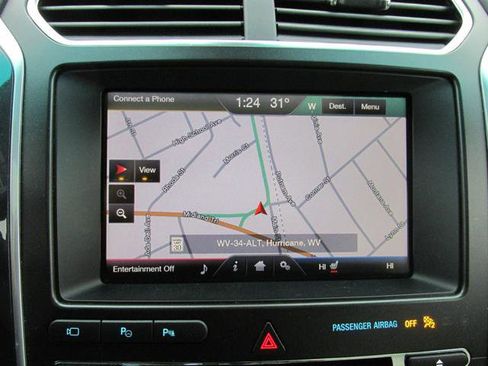 Used 2016 Ford Explorer Platinum image 13