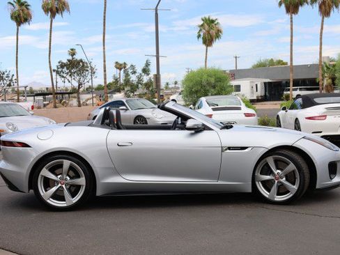 Used 2019 Jaguar F-TYPE R-Dynamic RWD image 13