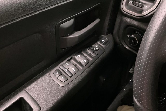 Used 2024 RAM 2500 Tradesman w/ Chrome Appearance Group AWD/4WD image 40