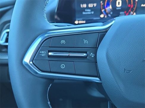 New 2026 Chevrolet Traverse LT w/ Driver Confidence Package image 20