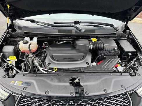 Used 2024 Chrysler Pacifica Touring-L image 29