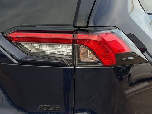 Used 2025 Toyota RAV4 XLE Premium FWD image 30
