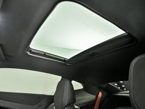 Used 2019 Chevrolet Camaro ZL1 image 24