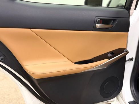 Used 2020 Lexus IS 300 AWD w/ Premium Package image 21