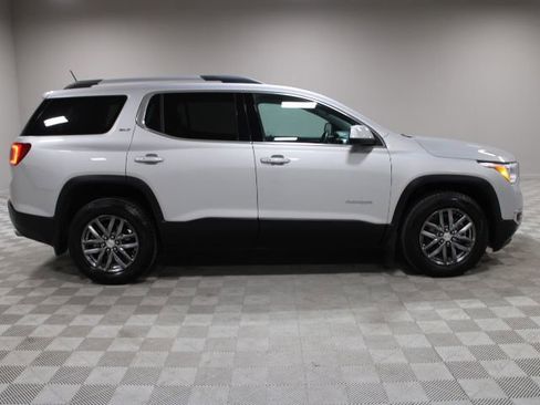 Used 2017 GMC Acadia SLT image 11