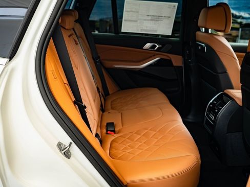 New 2026 BMW X5 xDrive40i w/ Climate Comfort Package image 36