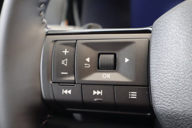 New 2026 Nissan Pathfinder SL AWD/4WD image 16