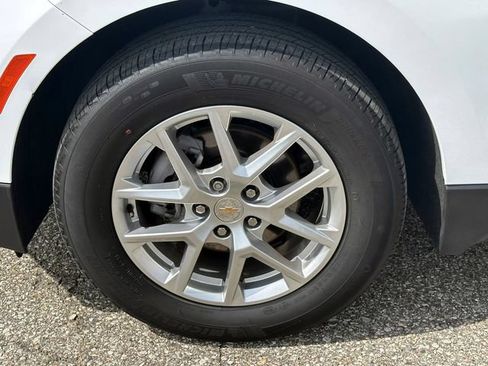 Certified 2022 Chevrolet Equinox LT FWD image 11