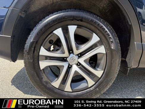 Used 2018 Toyota RAV4 LE image 31