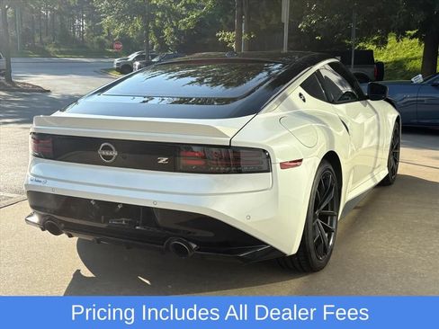 Certified 2025 Nissan Z Performance w/ Floor Mat Package RWD image 7