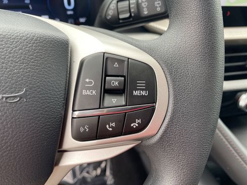 New 2026 Ford Explorer Active RWD image 27