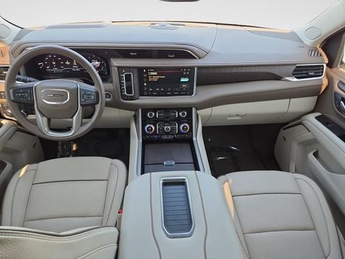 Used 2023 GMC Yukon Denali w/ Max Trailering Package AWD/4WD image 9