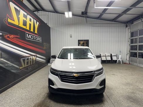Used 2023 Chevrolet Equinox LS image 16