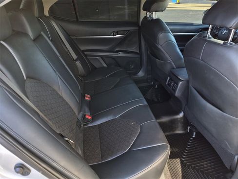 Used 2019 Toyota Camry XSE w/ Phone Cable & Charge Package image 14