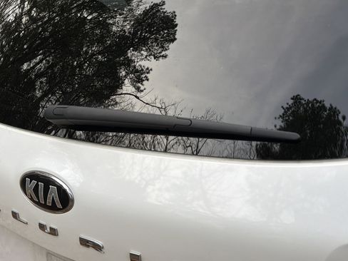 Used 2020 Kia Telluride EX w/ EX Premium Package image 9