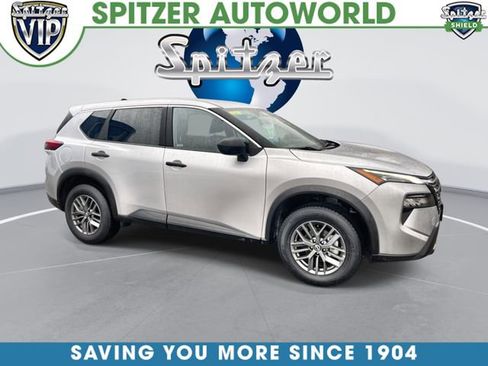 Used 2024 Nissan Rogue S image 1