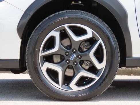 Used 2020 Subaru Crosstrek 2.0i Limited w/ Moonroof Package w/Navigation AWD/4WD image 17