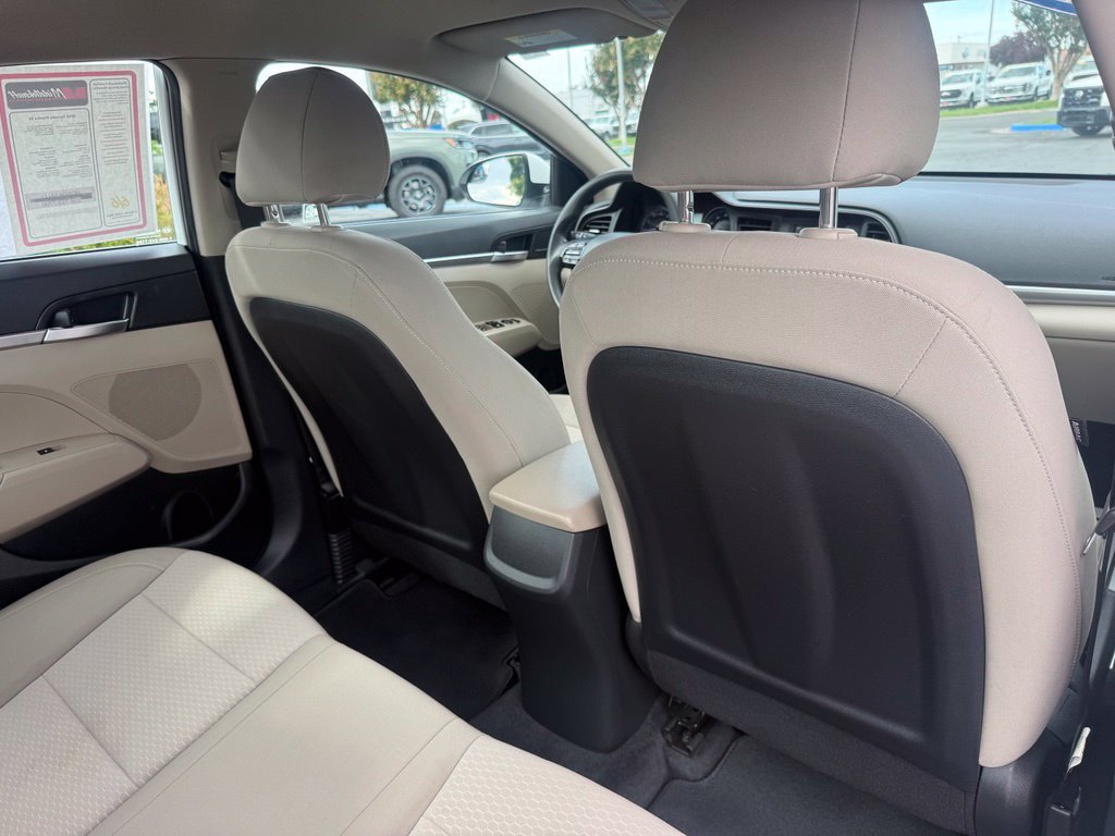 Used 2019 Hyundai Elantra SE FWD image 43